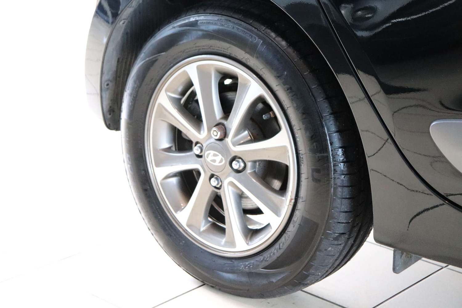 Used Hyundai i10 2014 for sale - 76737866: Photo 85