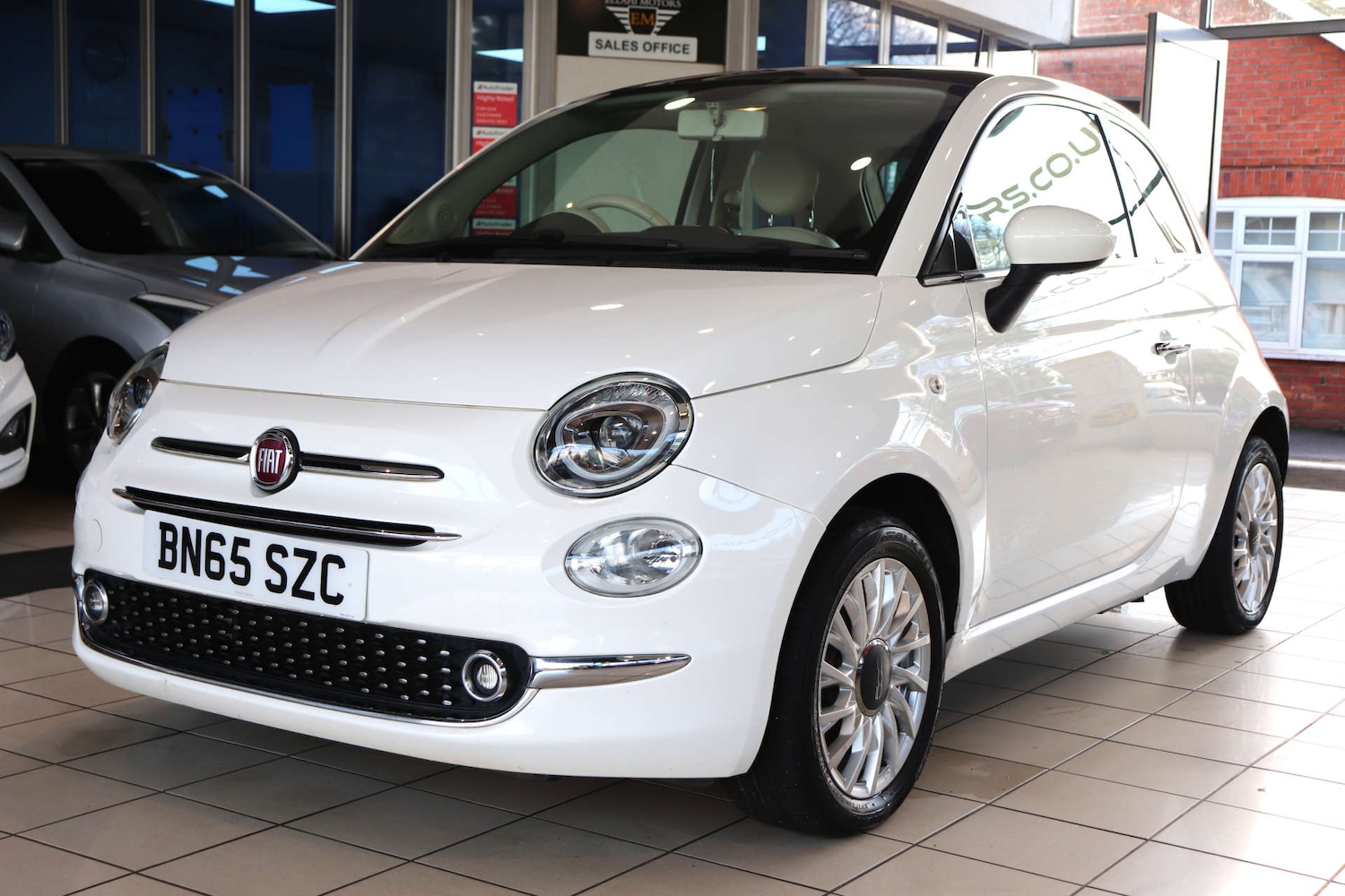 Used Fiat 500 2015 for sale - 77364236: Photo 2