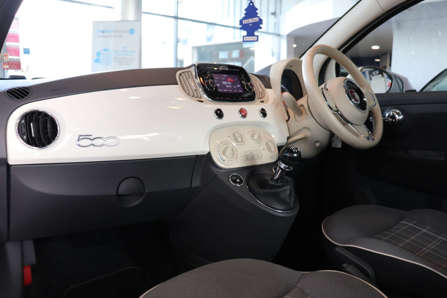 Used Fiat 500 2015 for sale - 77364236: Photo 4