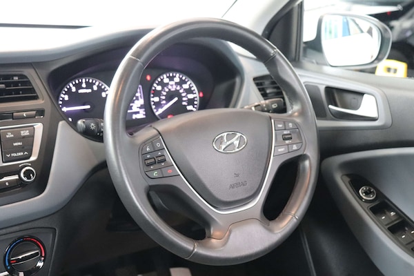 Used Hyundai i20 2016 for sale - 76277538: Photo 16