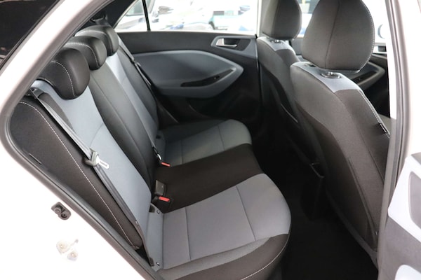 Used Hyundai i20 2016 for sale - 76277538: Photo 25
