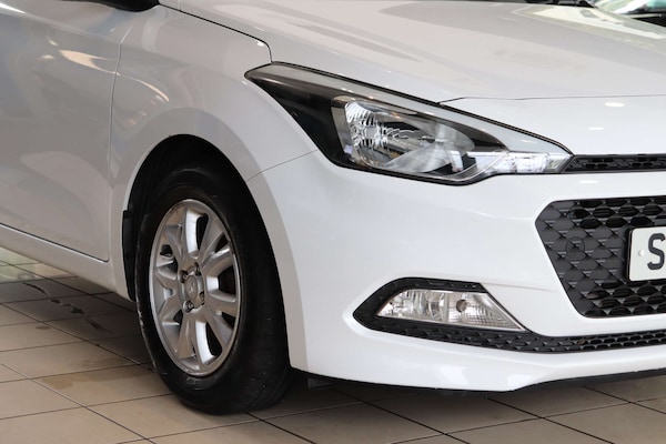 Used Hyundai i20 2016 for sale - 76277538: Photo 61