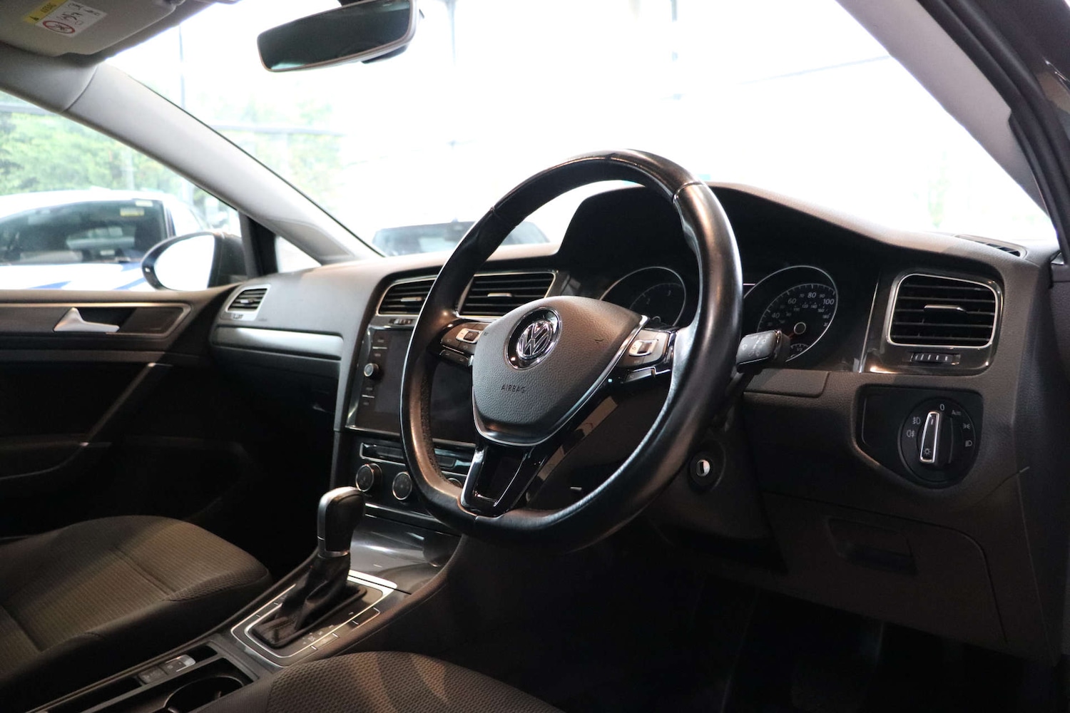 Used Volkswagen Golf 2019 for sale - 76170877: Photo 16