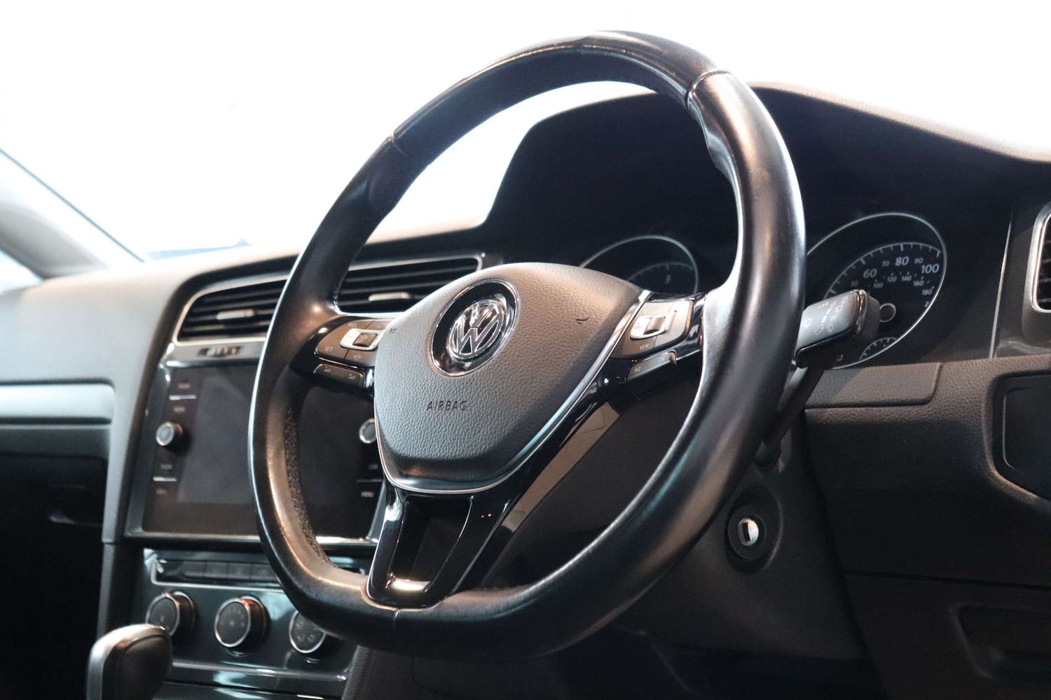 Used Volkswagen Golf 2019 for sale - 76170877: Photo 17
