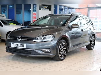 Used Volkswagen Golf 2019 for sale - 76170877: Photo