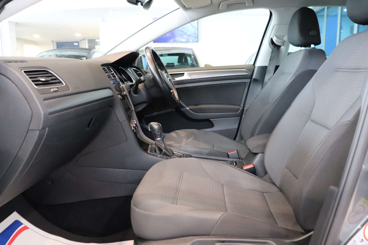 Used Volkswagen Golf 2019 for sale - 76170877: Photo 30