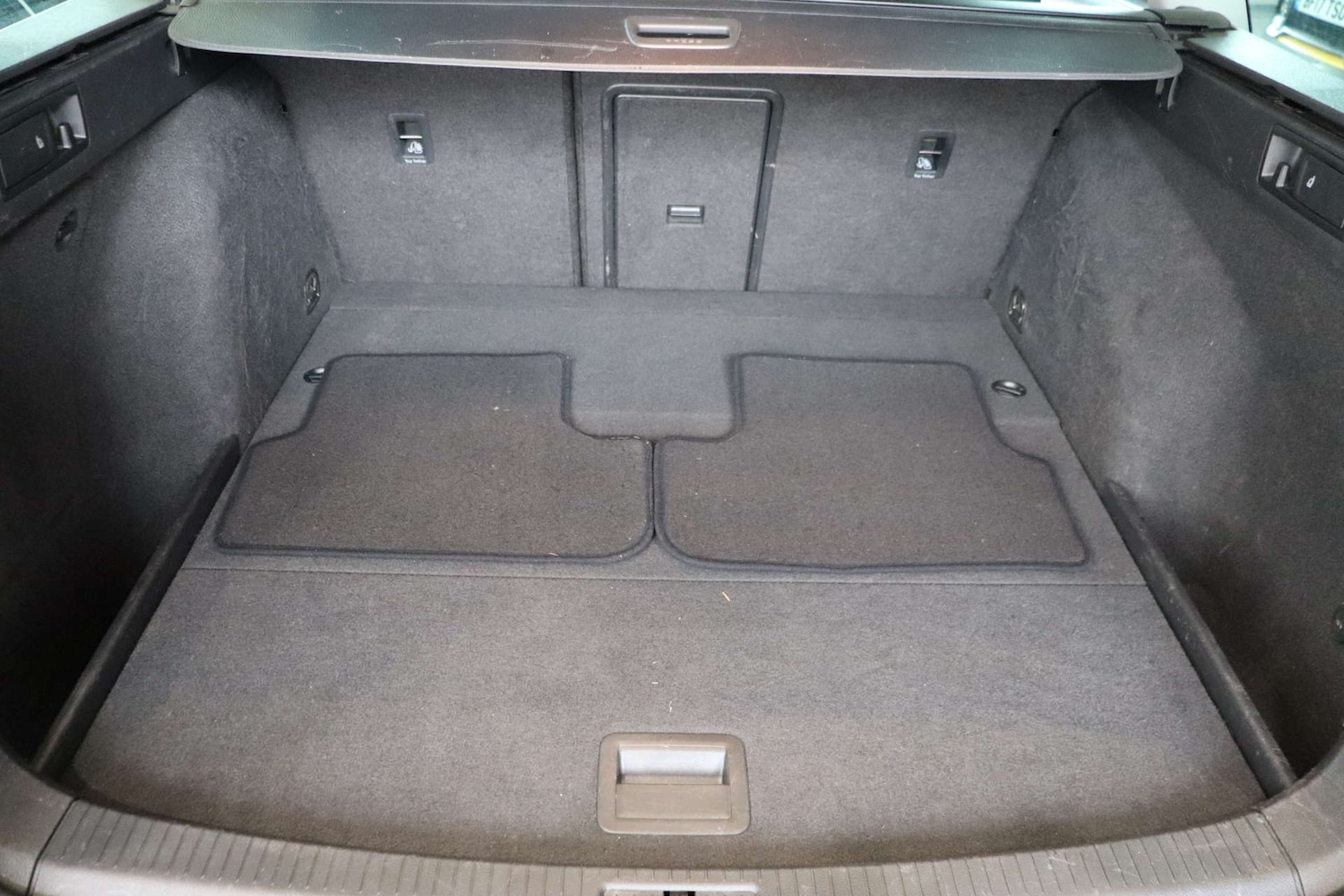 Used Volkswagen Golf 2019 for sale - 76170877: Photo 43