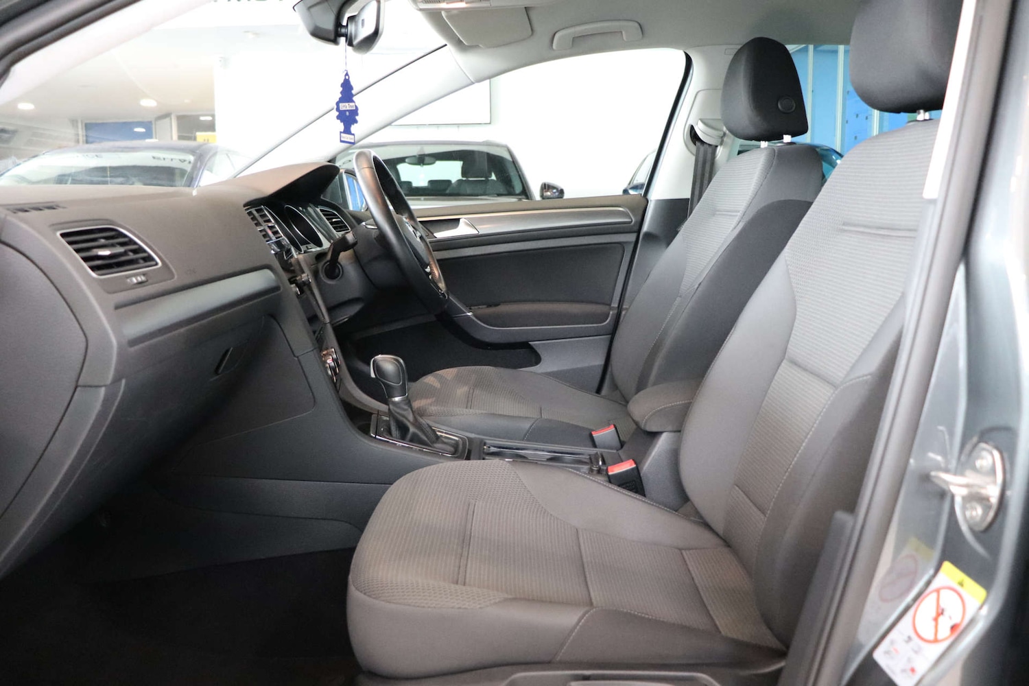 Used Volkswagen Golf 2019 for sale - 76170877: Photo 49