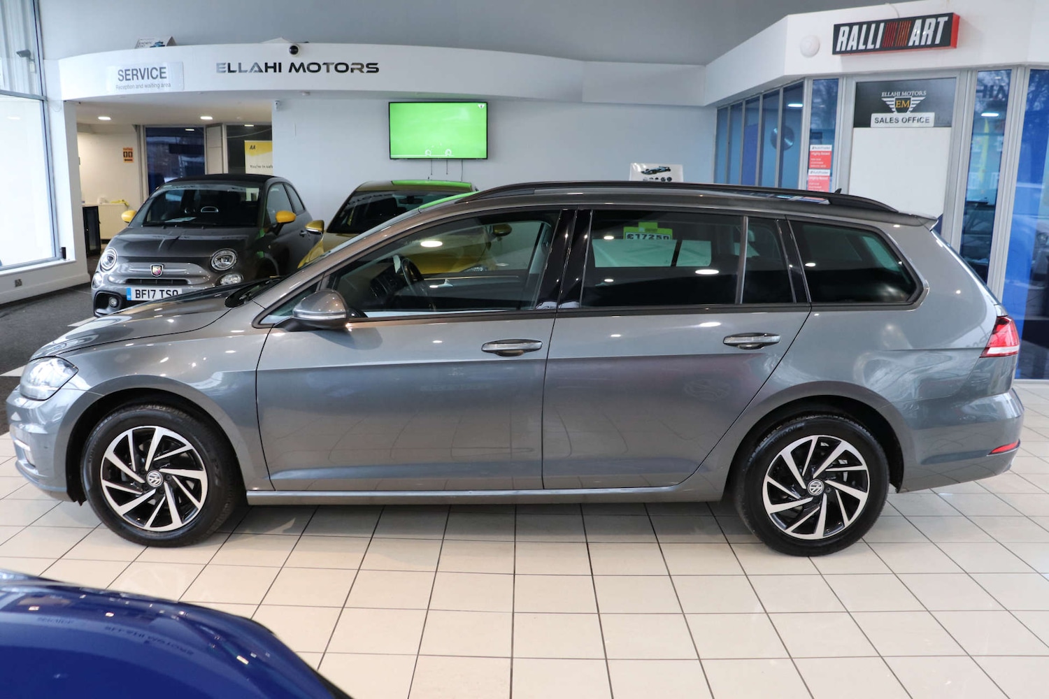 Used Volkswagen Golf 2019 for sale - 76170877: Photo 5