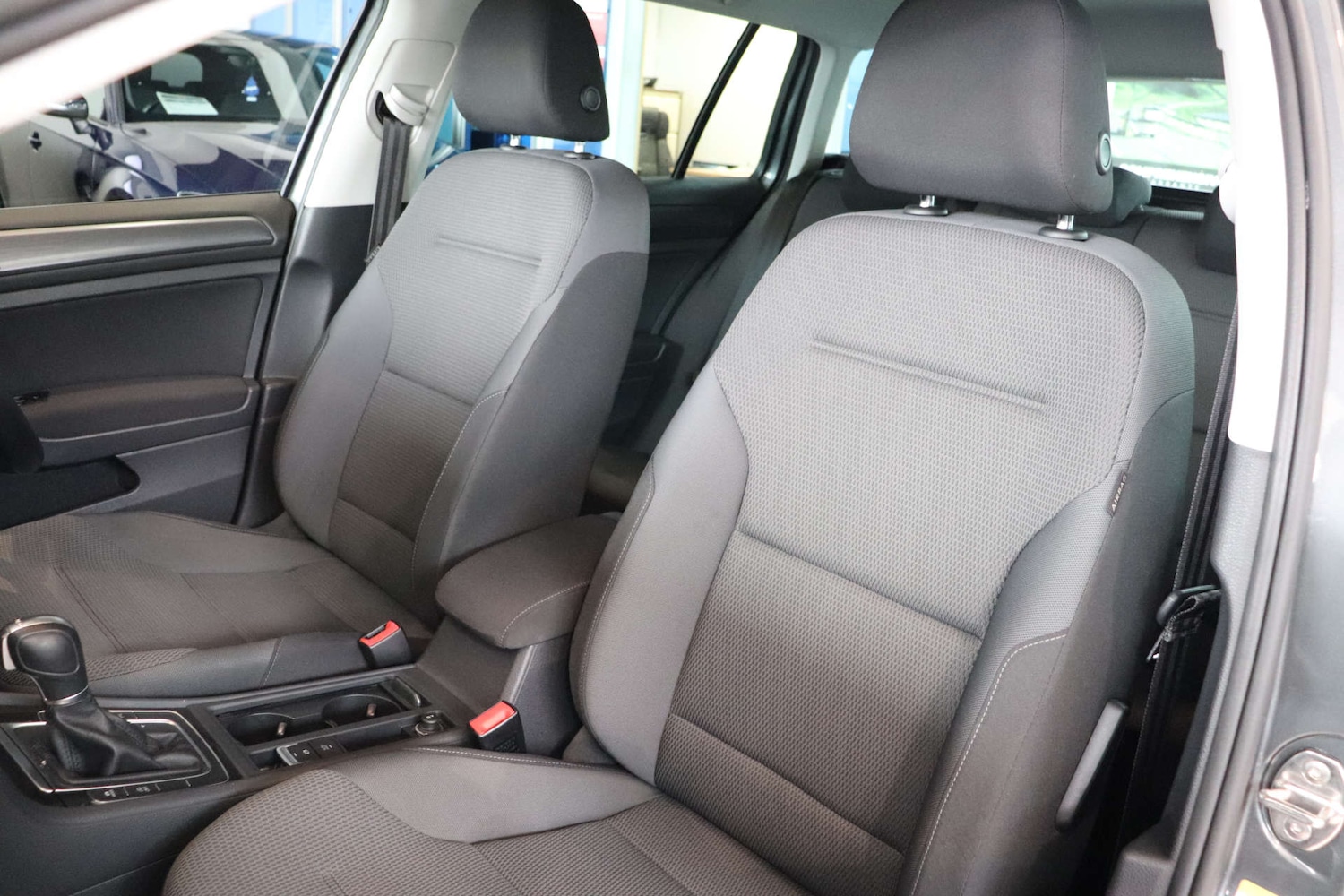 Used Volkswagen Golf 2019 for sale - 76170877: Photo 52