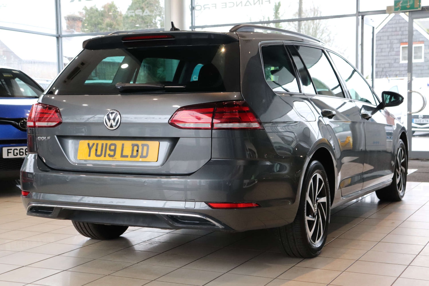 Used Volkswagen Golf 2019 for sale - 76170877: Photo 8