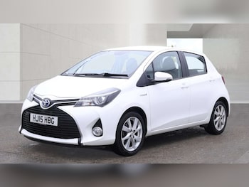 Used Toyota Yaris 2015 for sale - 79357004: Photo