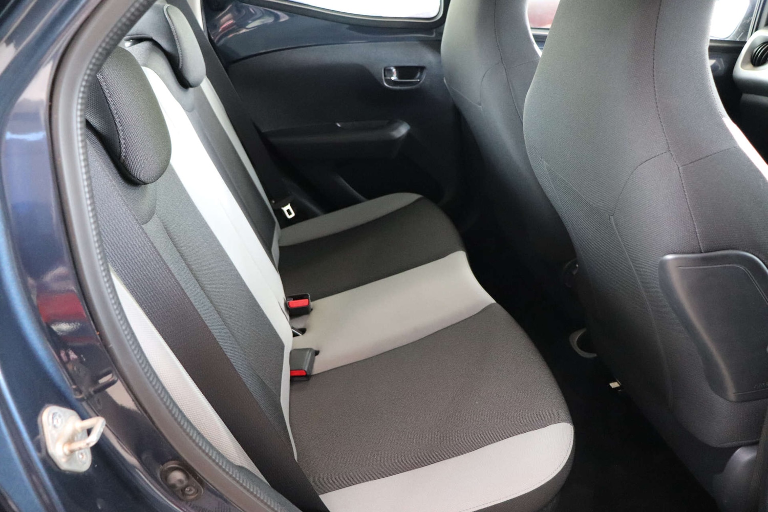 Used Toyota AYGO 2016 for sale - 75870865: Photo 25