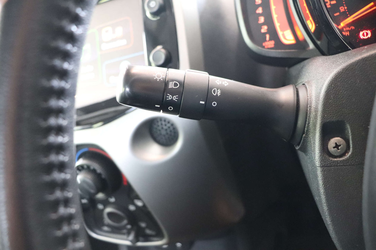 Used Toyota AYGO 2016 for sale - 75870865: Photo 49