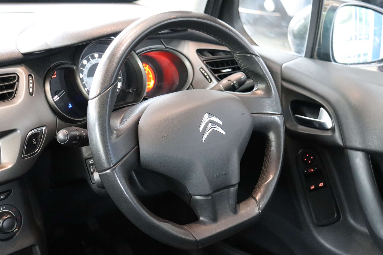 Used Citroen C3 2013 for sale - 76518051: Photo 15