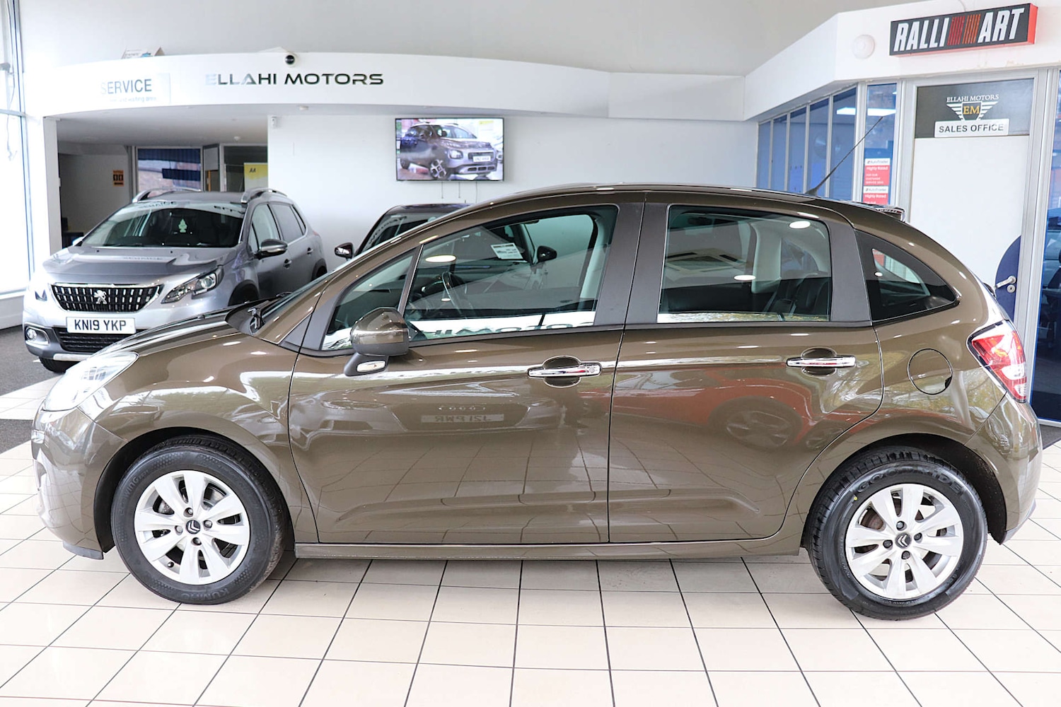 Used Citroen C3 2013 for sale - 76518051: Photo 5