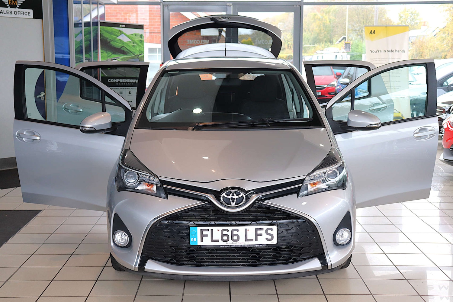 Used Toyota Yaris 2016 for sale - 76493575: Photo 13