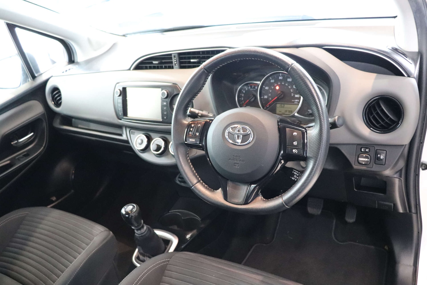 Used Toyota Yaris 2016 for sale - 76493575: Photo 17