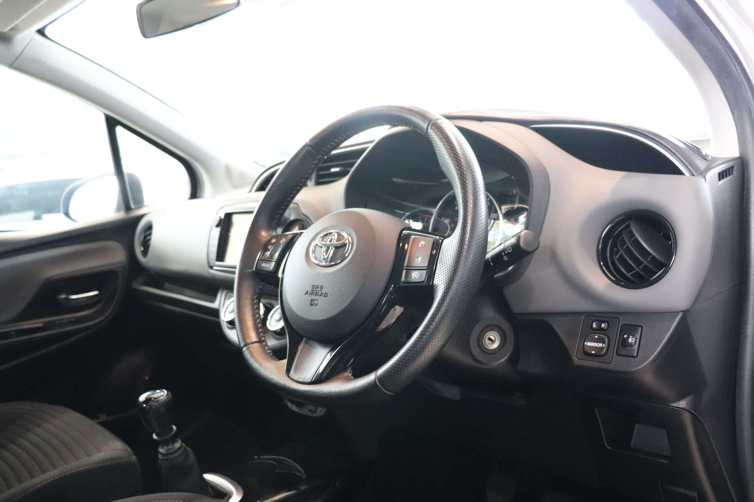 Used Toyota Yaris 2016 for sale - 76493575: Photo 18