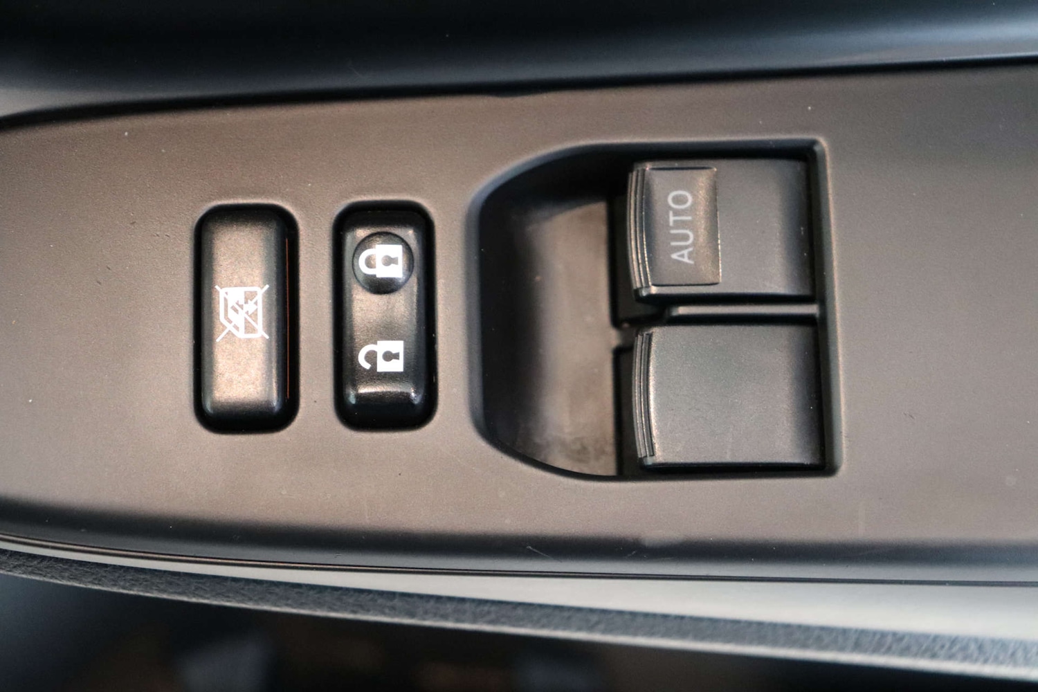 Used Toyota Yaris 2016 for sale - 76493575: Photo 27