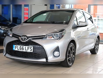 Used Toyota Yaris 2016 for sale - 76493575: Photo