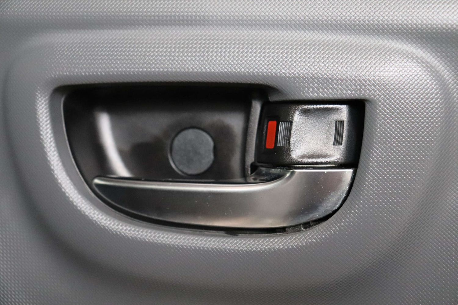 Used Toyota Yaris 2016 for sale - 76493575: Photo 33