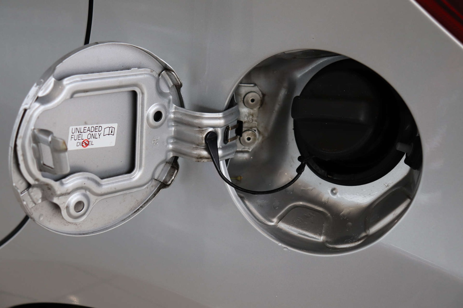 Used Toyota Yaris 2016 for sale - 76493575: Photo 35