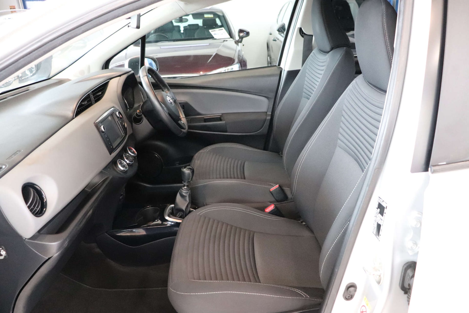 Used Toyota Yaris 2016 for sale - 76493575: Photo 45