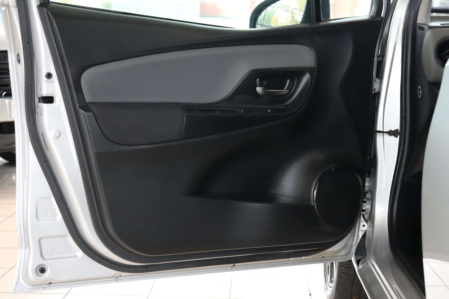 Used Toyota Yaris 2016 for sale - 76493575: Photo 53