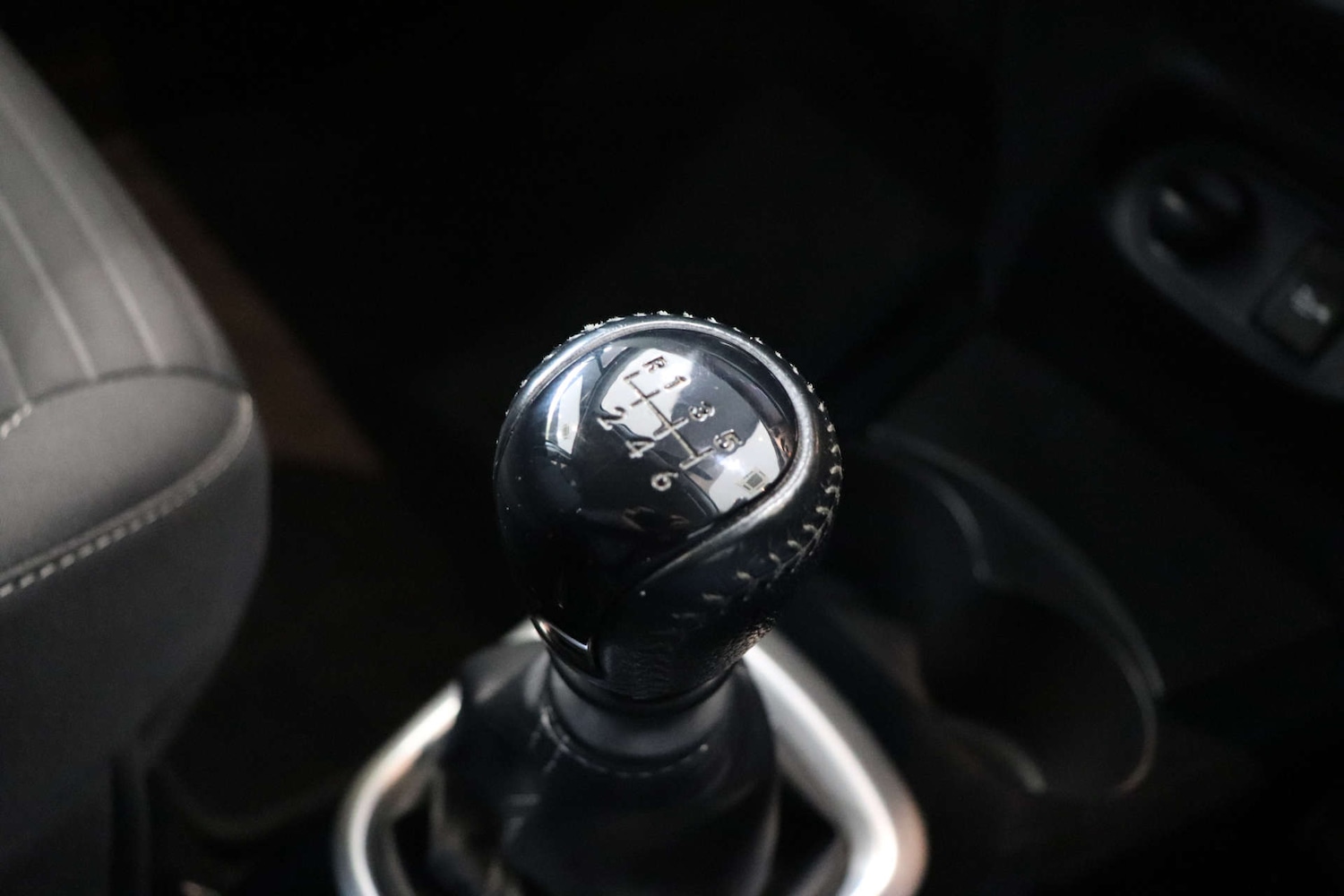 Used Toyota Yaris 2016 for sale - 76493575: Photo 58