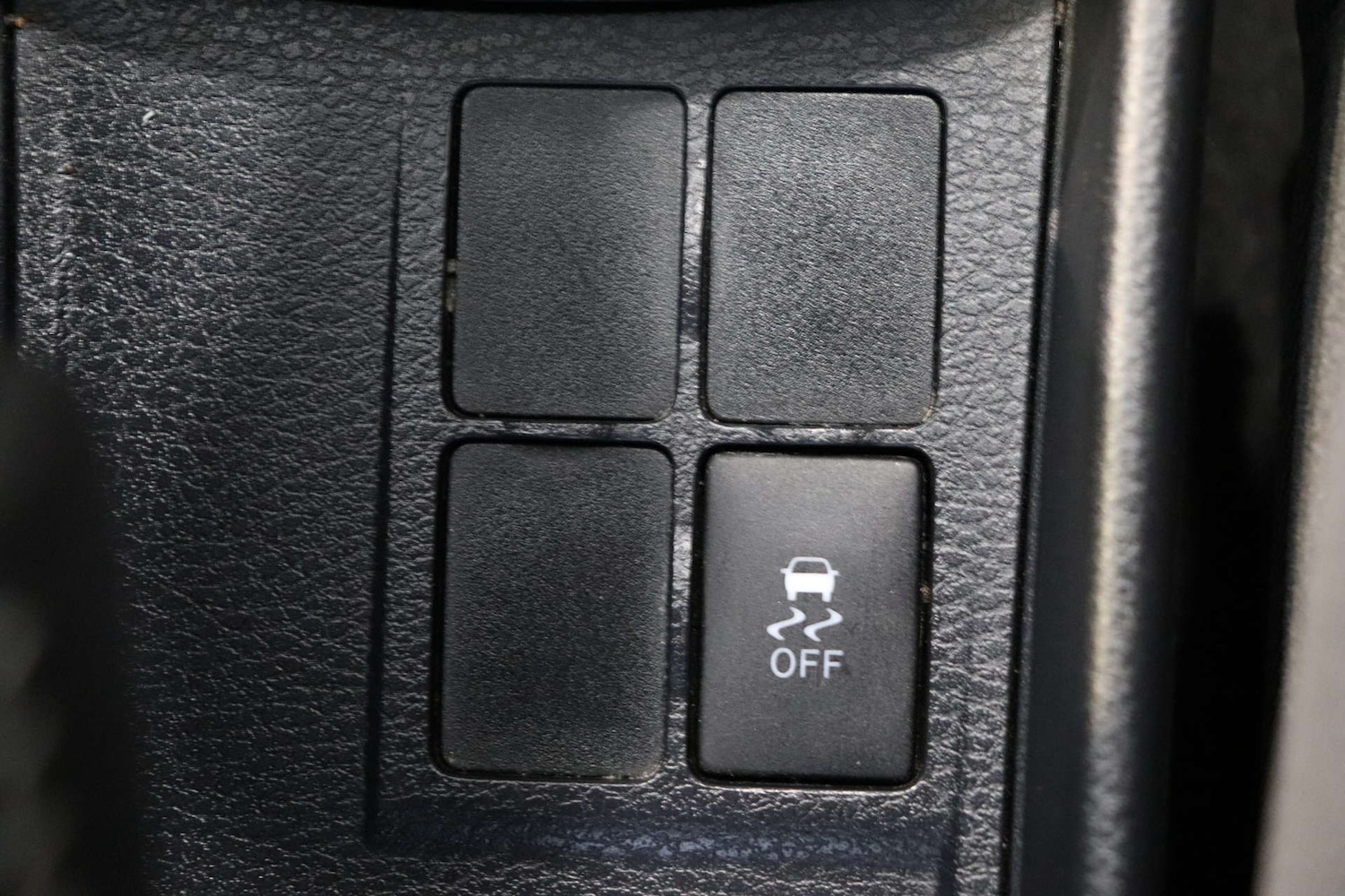 Used Toyota Yaris 2016 for sale - 76493575: Photo 59