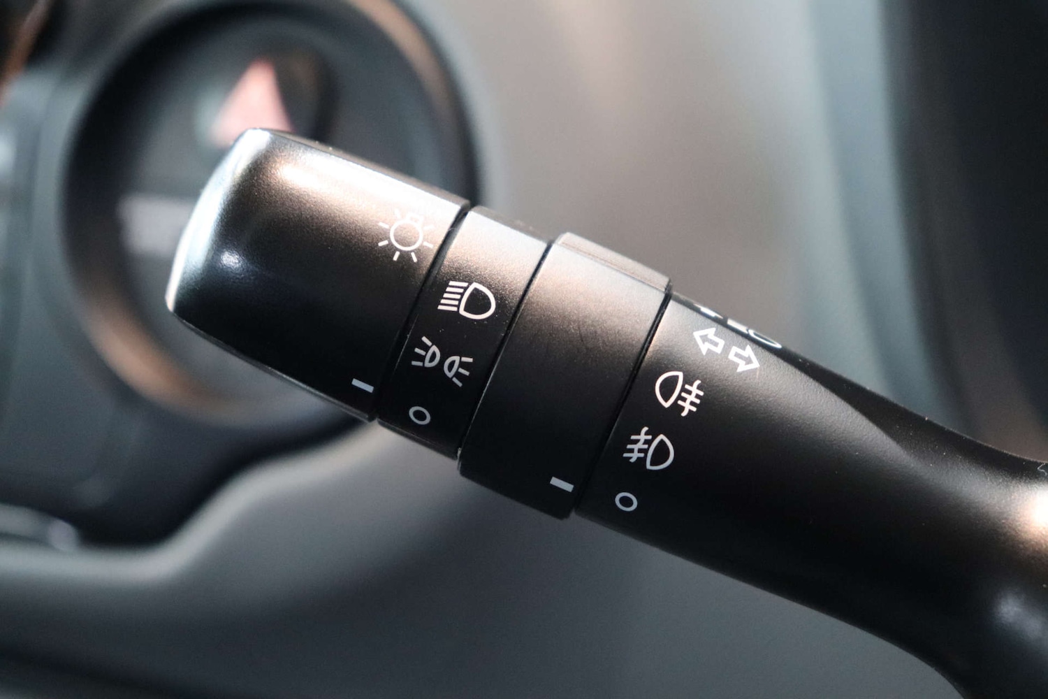 Used Toyota Yaris 2016 for sale - 76493575: Photo 64