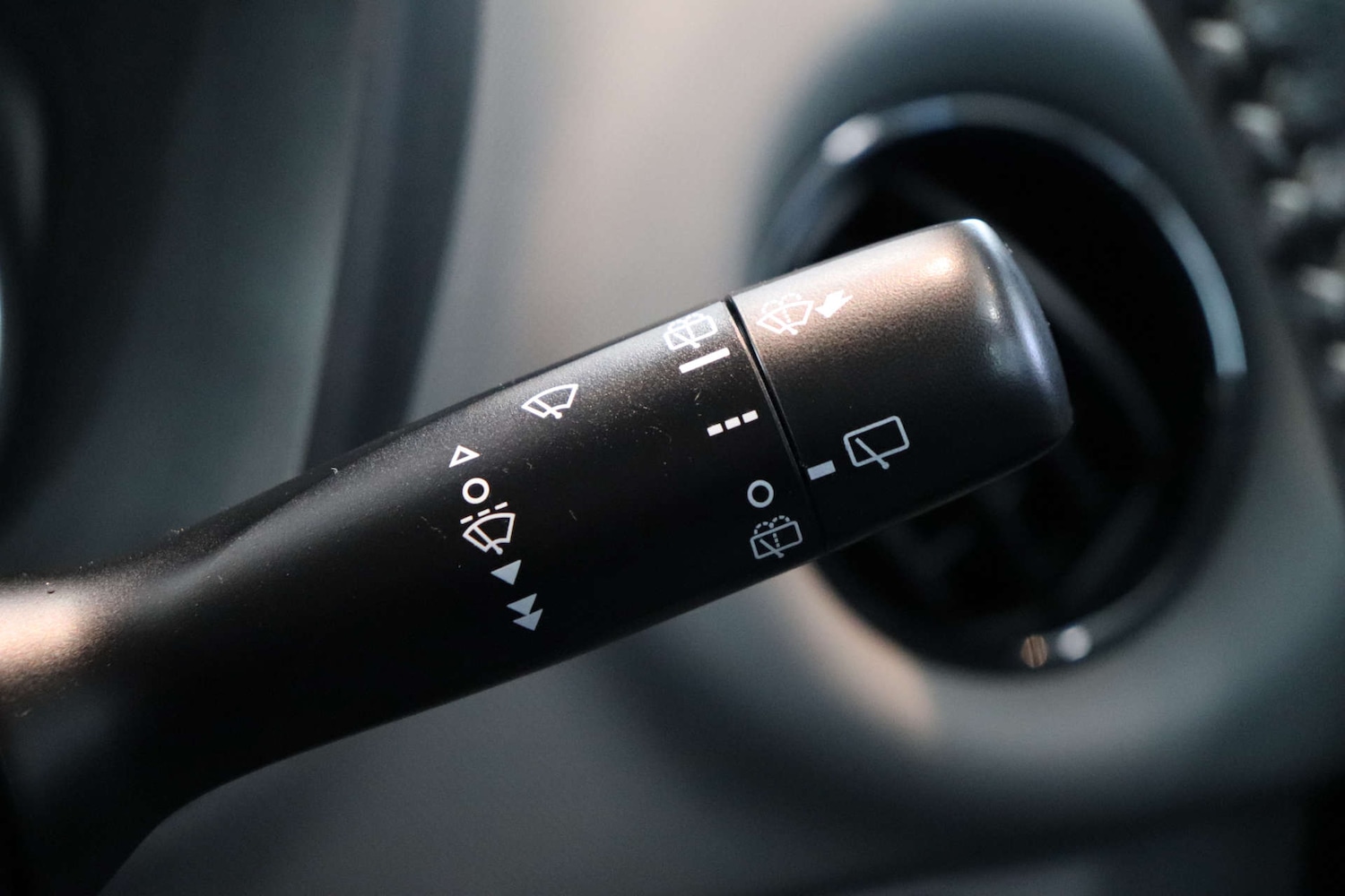 Used Toyota Yaris 2016 for sale - 76493575: Photo 65