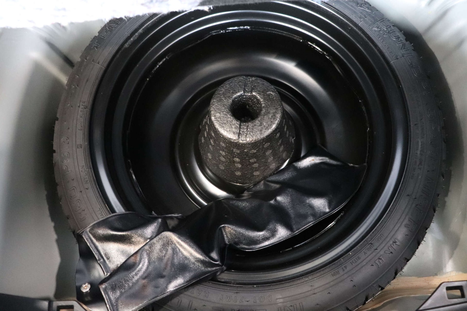 Used Toyota Yaris 2016 for sale - 76493575: Photo 83