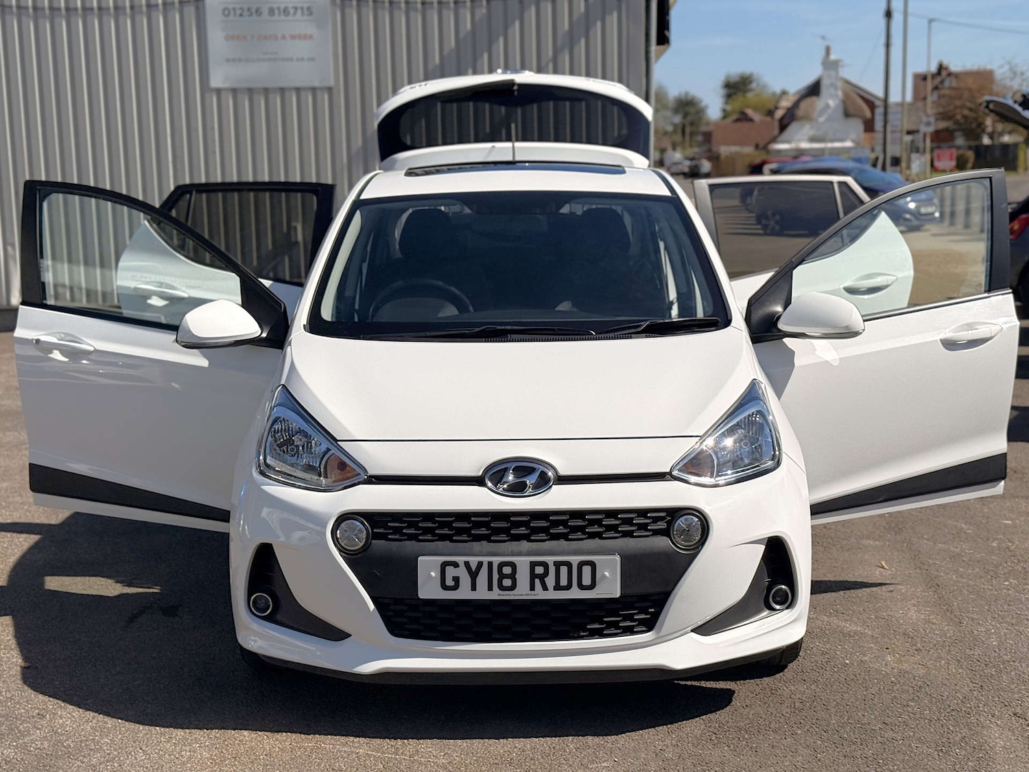 Used Hyundai i10 2018 for sale - 78218970: Photo 13