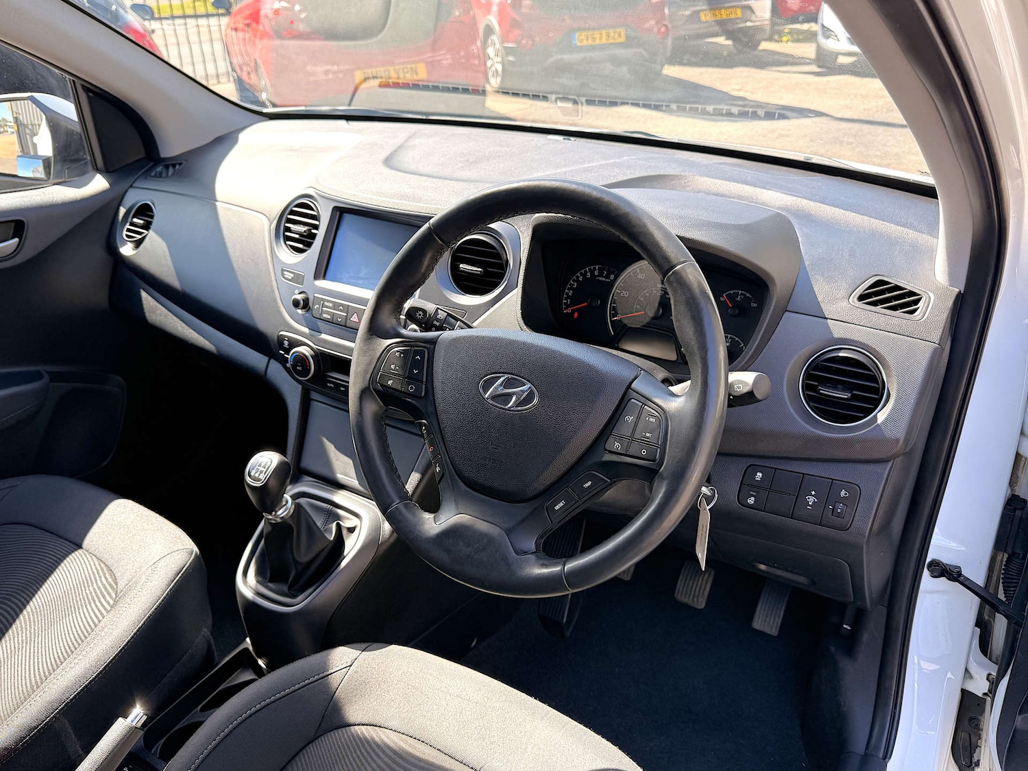 Used Hyundai i10 2018 for sale - 78218970: Photo 17