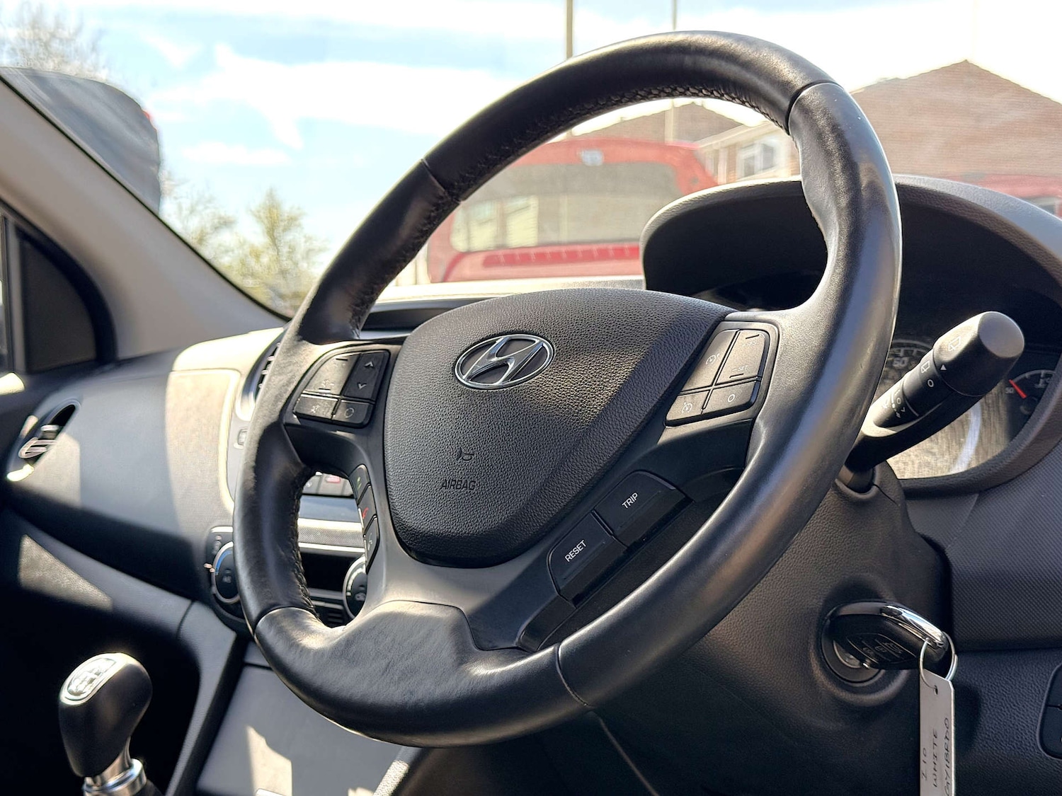 Used Hyundai i10 2018 for sale - 78218970: Photo 19