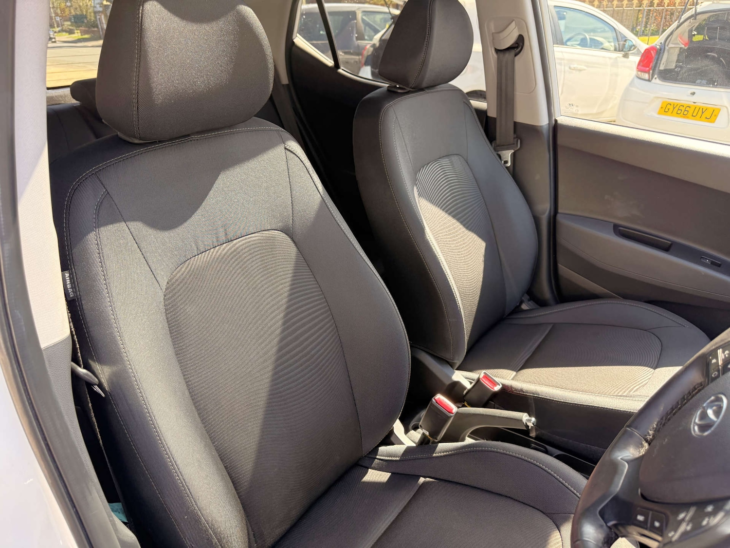 Used Hyundai i10 2018 for sale - 78218970: Photo 23