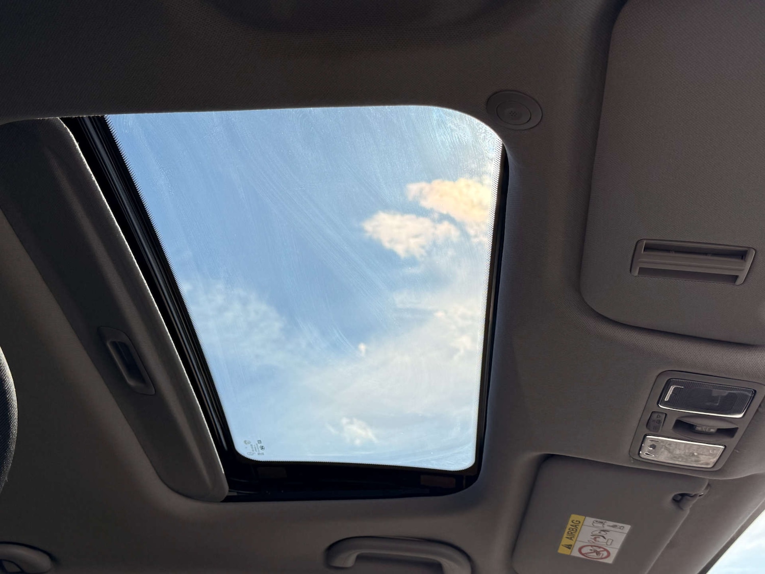 Used Hyundai i10 2018 for sale - 78218970: Photo 25