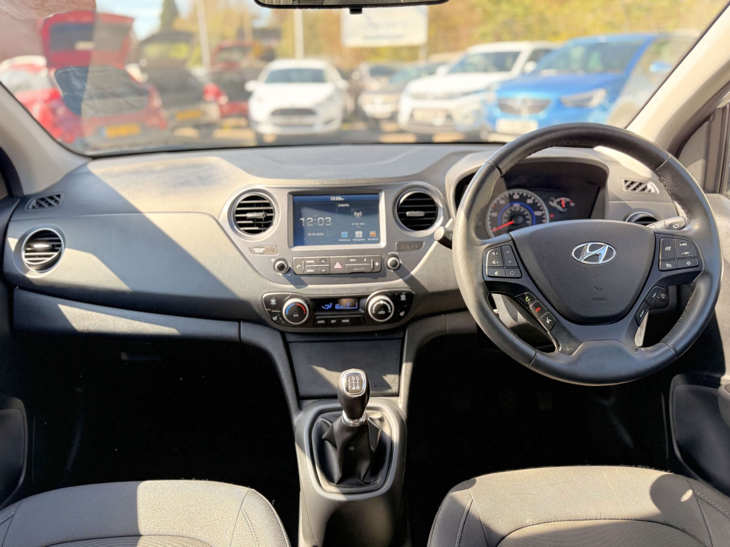 Used Hyundai i10 2018 for sale - 78218970: Photo 3