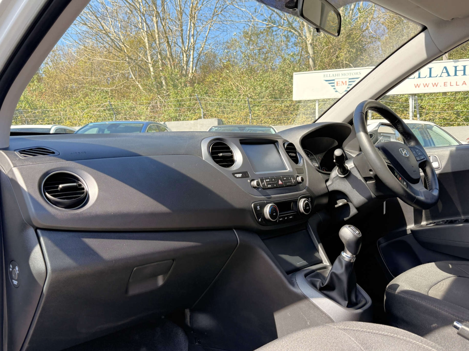 Used Hyundai i10 2018 for sale - 78218970: Photo 4