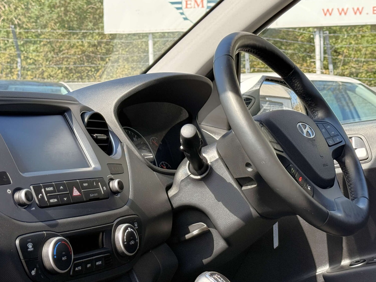 Used Hyundai i10 2018 for sale - 78218970: Photo 42