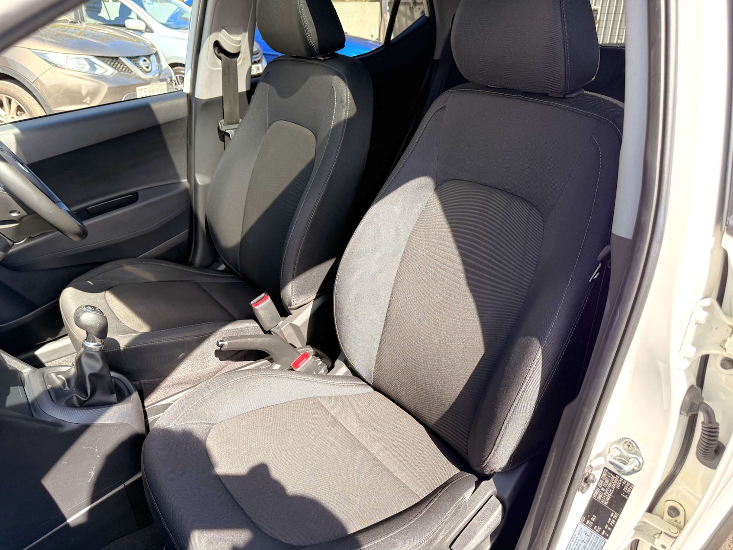 Used Hyundai i10 2018 for sale - 78218970: Photo 46