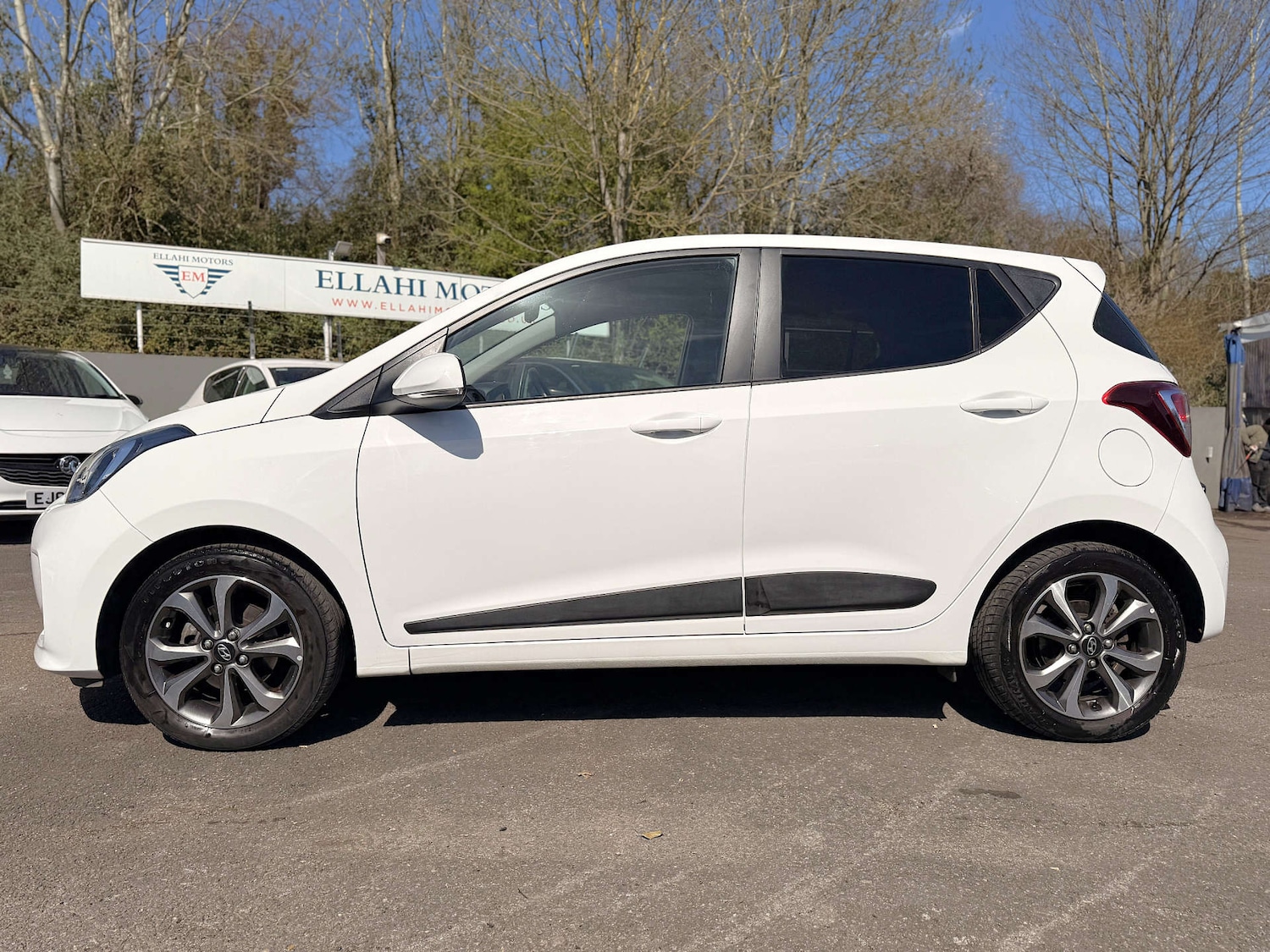 Used Hyundai i10 2018 for sale - 78218970: Photo 5