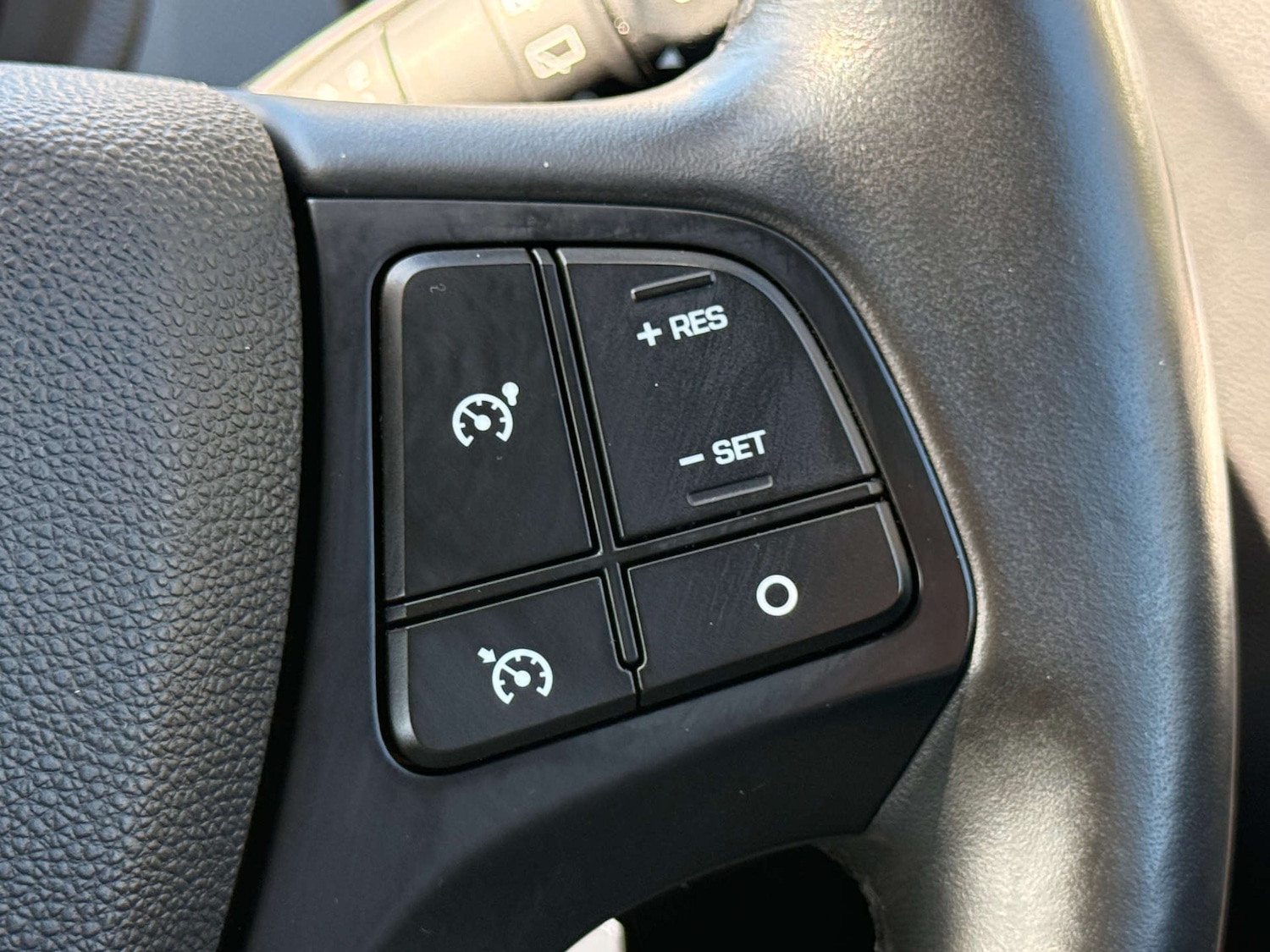 Used Hyundai i10 2018 for sale - 78218970: Photo 58