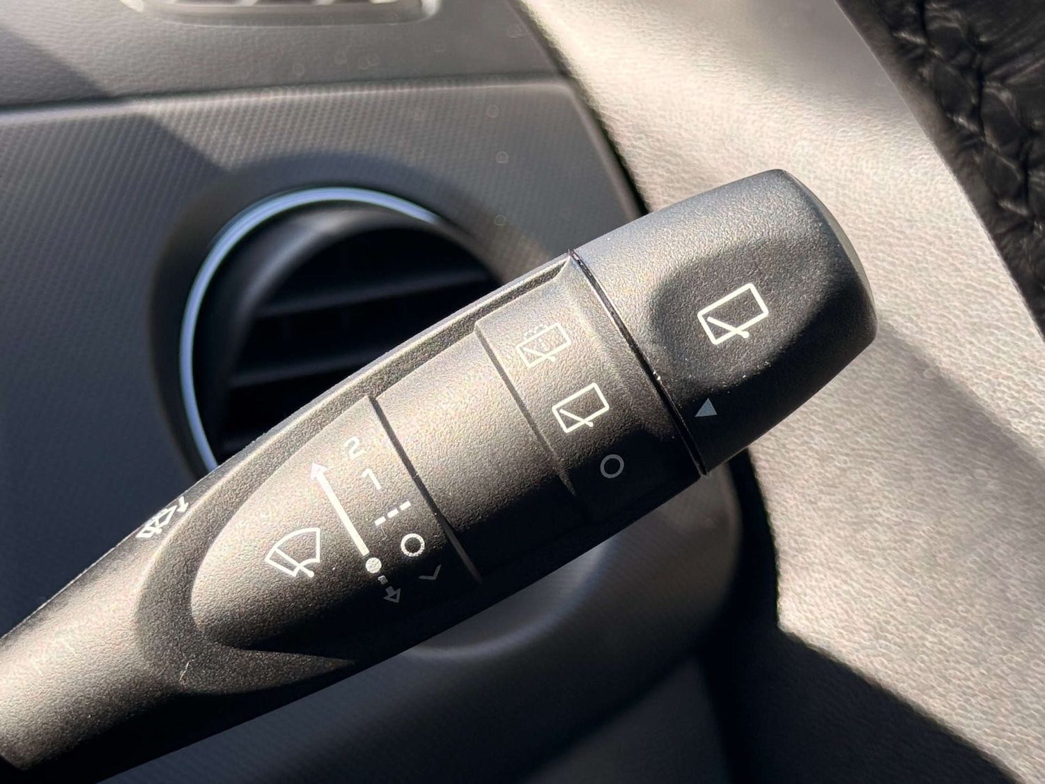 Used Hyundai i10 2018 for sale - 78218970: Photo 63