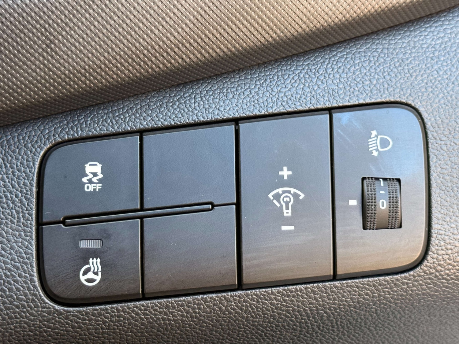 Used Hyundai i10 2018 for sale - 78218970: Photo 65