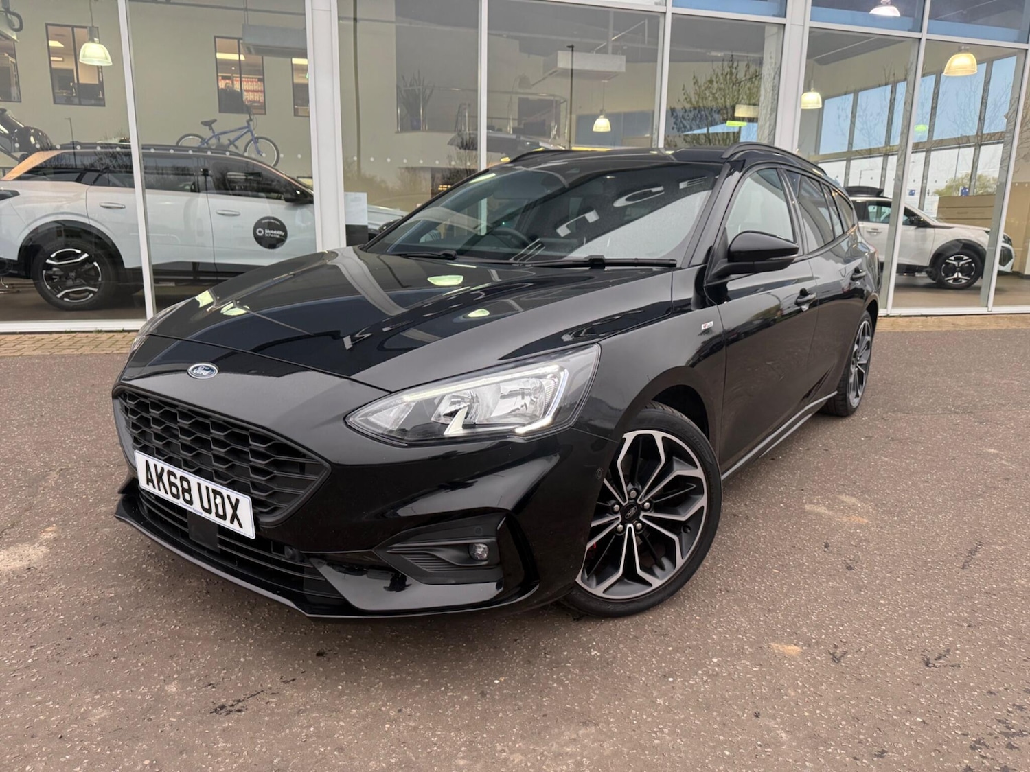 Used Ford Focus for sale - 77808673: Photo 2