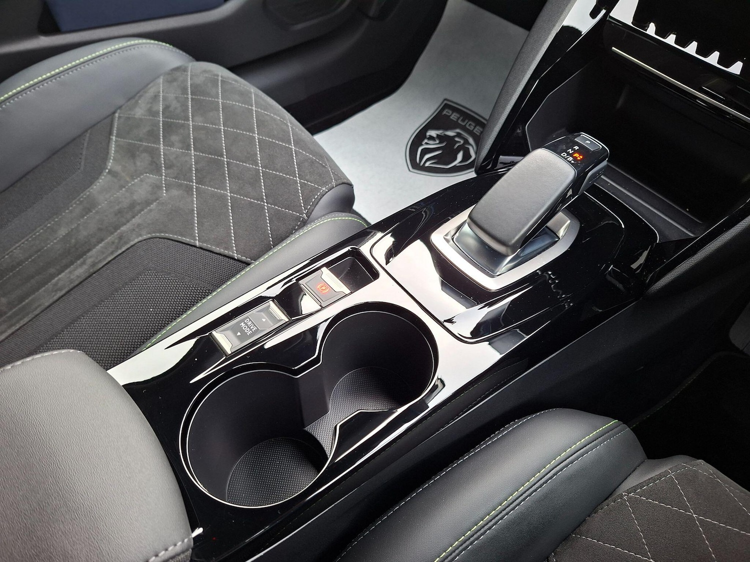 Used Peugeot 208 2021 for sale - 77411848: Photo 15