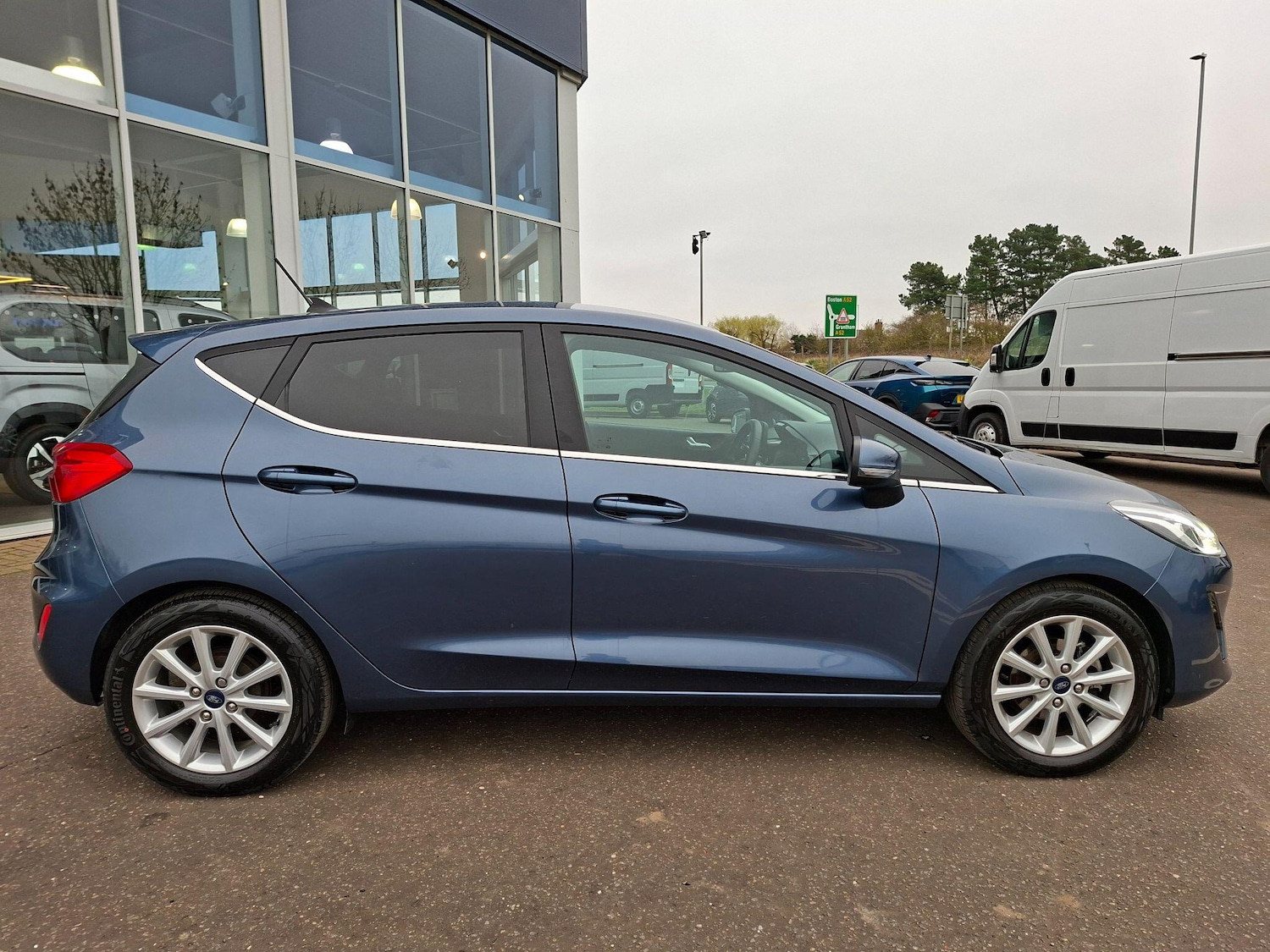 Used Ford Fiesta for sale - 77854107: Photo 2